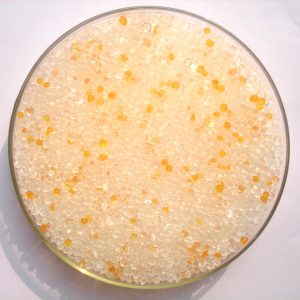 Silica gel naranja y blanca